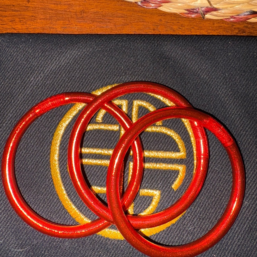 Elegant Red Bangle Set